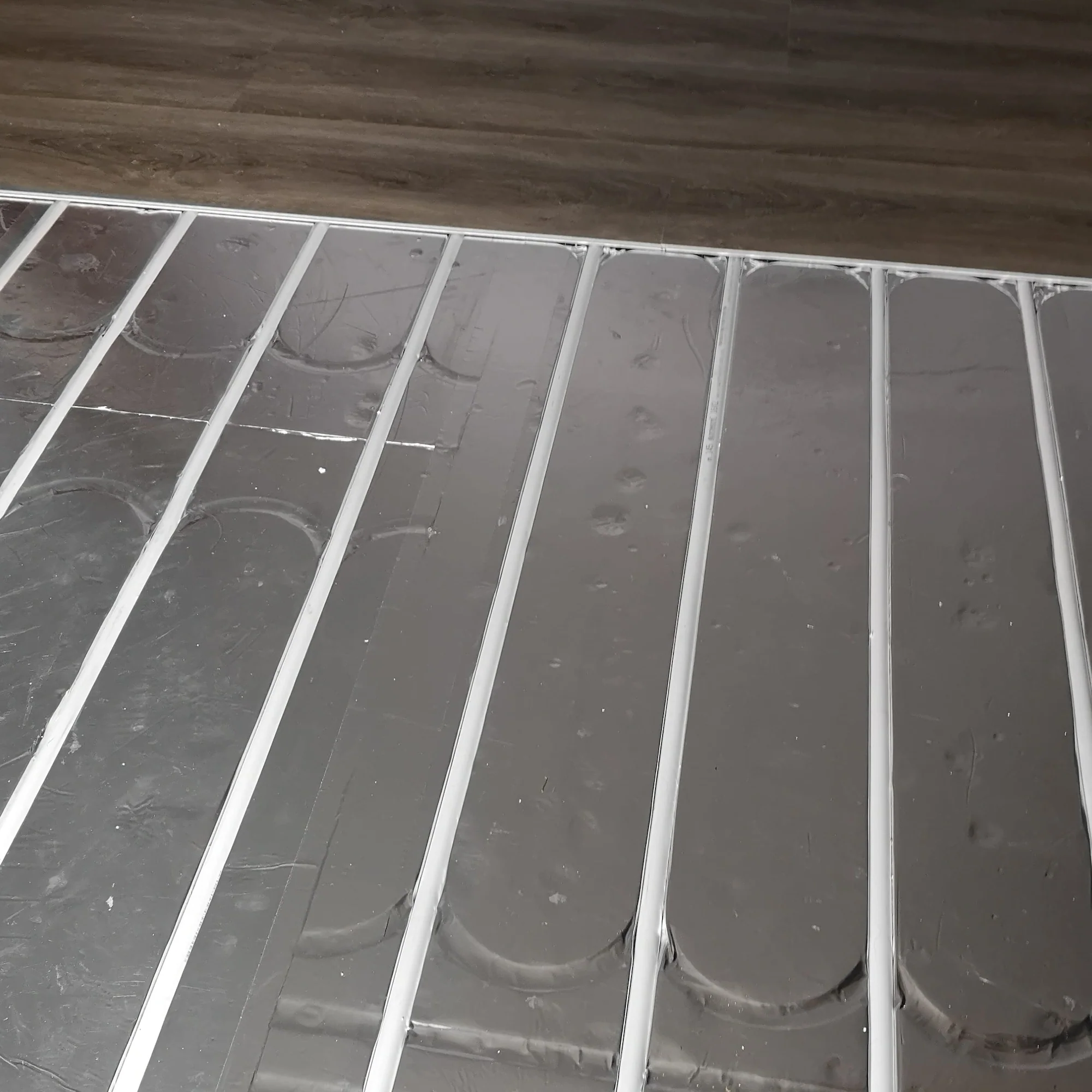 ThermRite PRO 16mm Dual Purpose Foiled EPS 400 Insulation Panel – 150mm Pipe Centres, Tile or Wood Floor Direct, Water UFH - Image 3