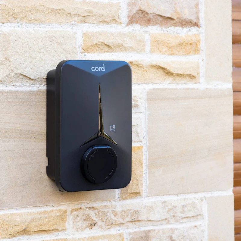 Cord Zero Untethered Black 7.4kW EV Charger - Image 3